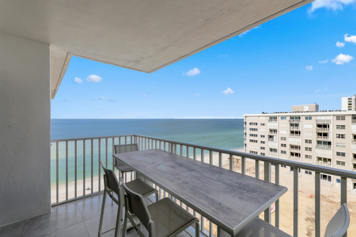 3443-gulf-shore-blvd-n-813-naples-fl-34103-patio-2